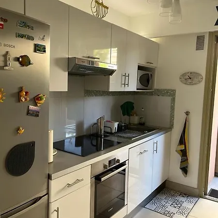 Rico Beach Apartment *